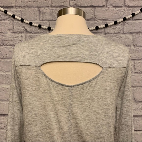 NWOT Athleta Long Sleeve Top in Heather Gray - Picture 6 of 10